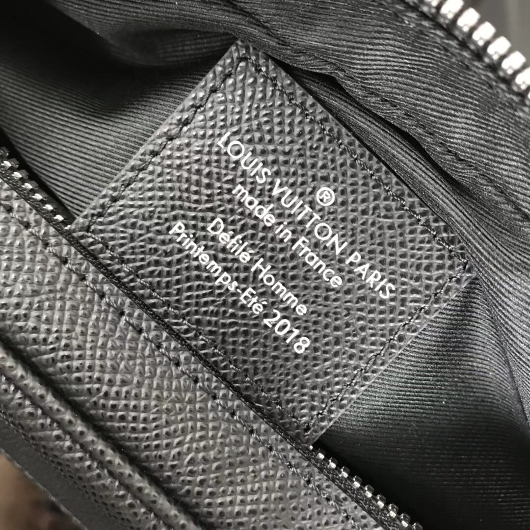 LV OUTDOOT Belt Bag M33455