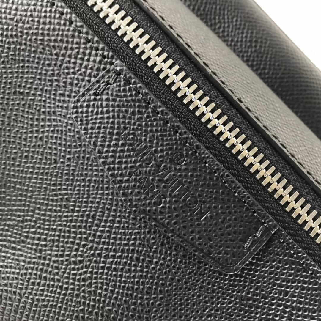 LV OUTDOOT Belt Bag M33455