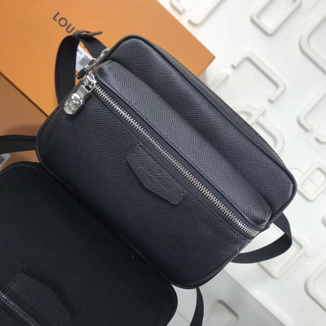 LV OUTDOOT Belt Bag M33455