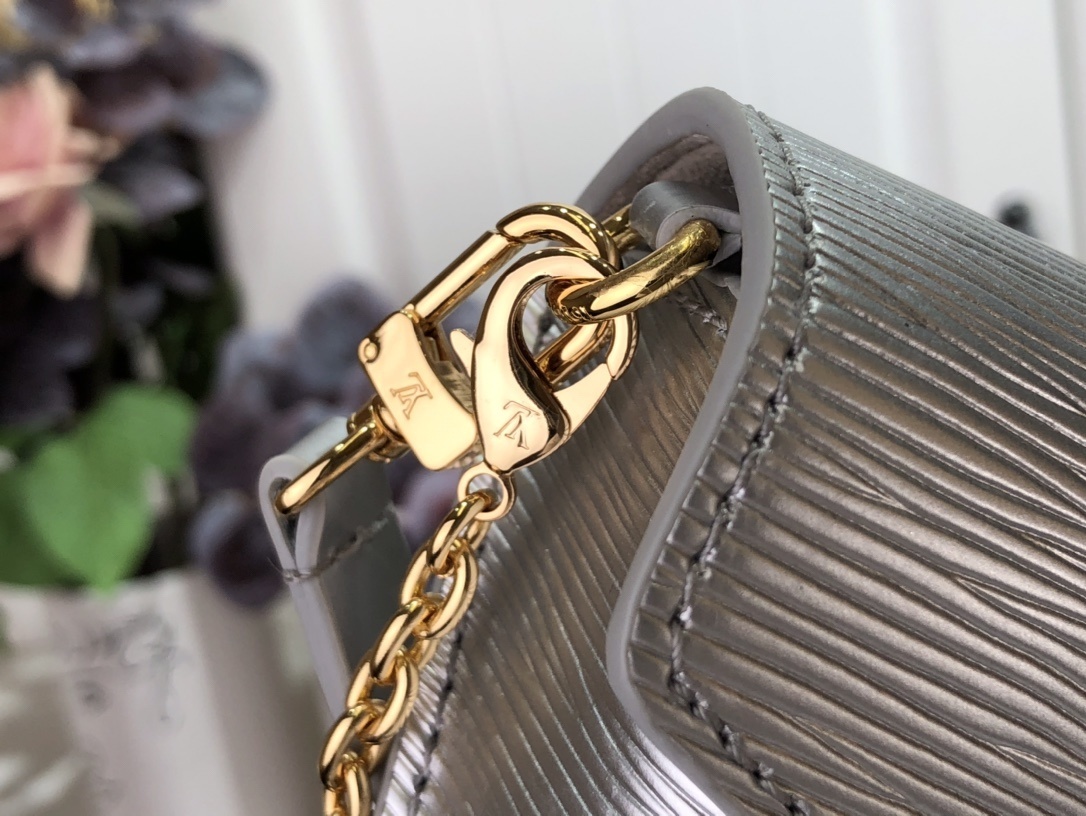 LV PADLOCK ON STRAP BAG M80819 