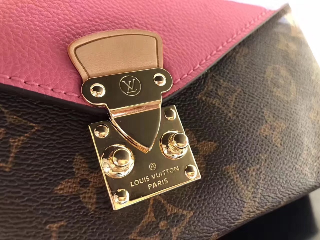 LV PALLAS CHAIN Bag M41201