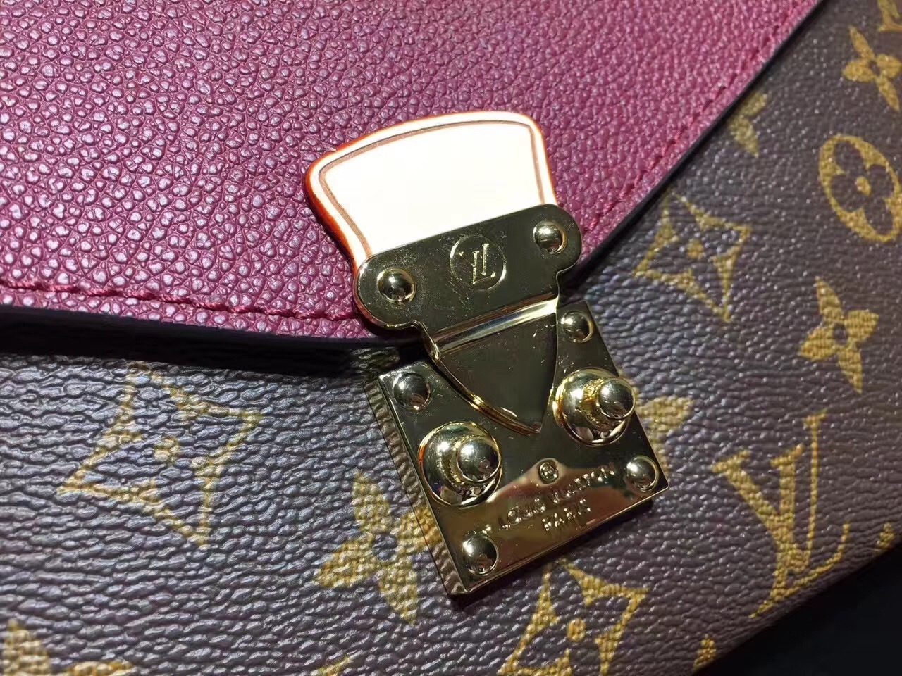 LV PALLAS CHAIN Bag M41201