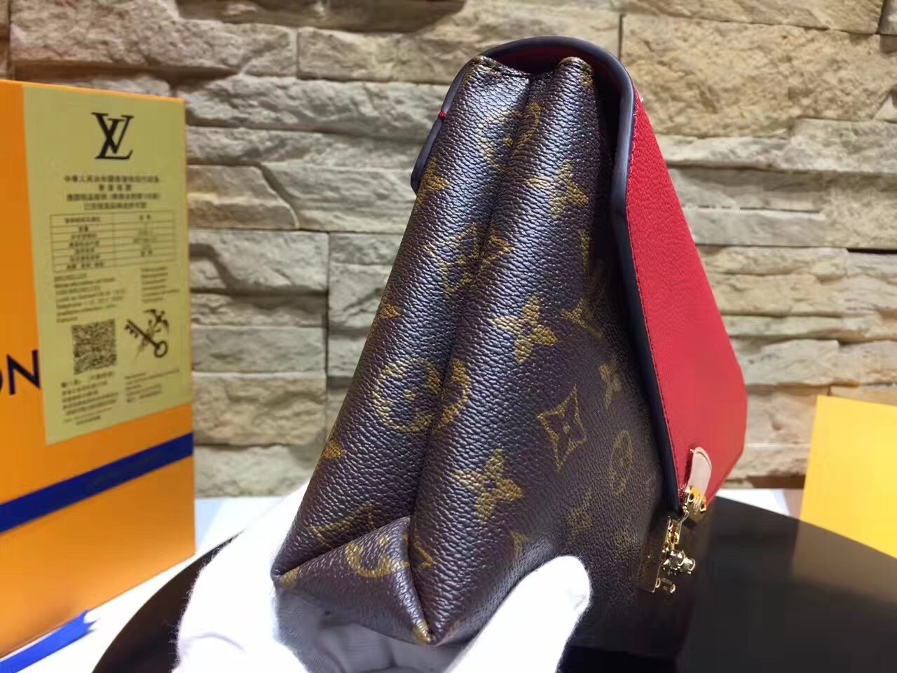 LV PALLAS CHAIN Bag M41201