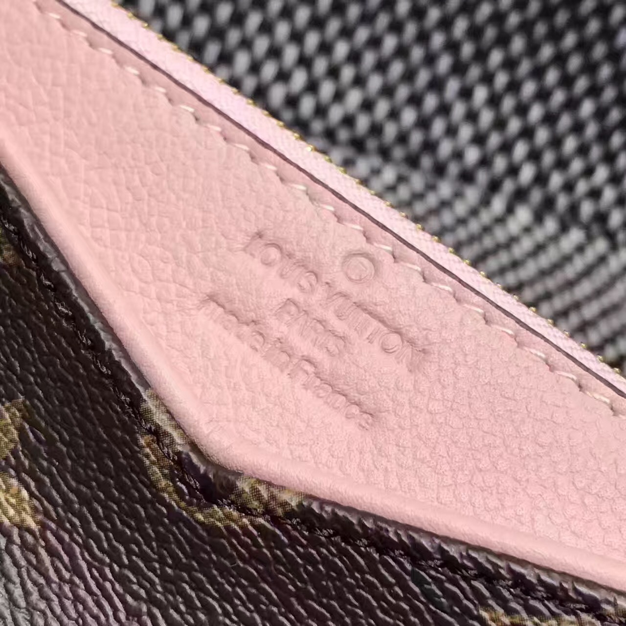 LV PALLAS CLUTH M41638