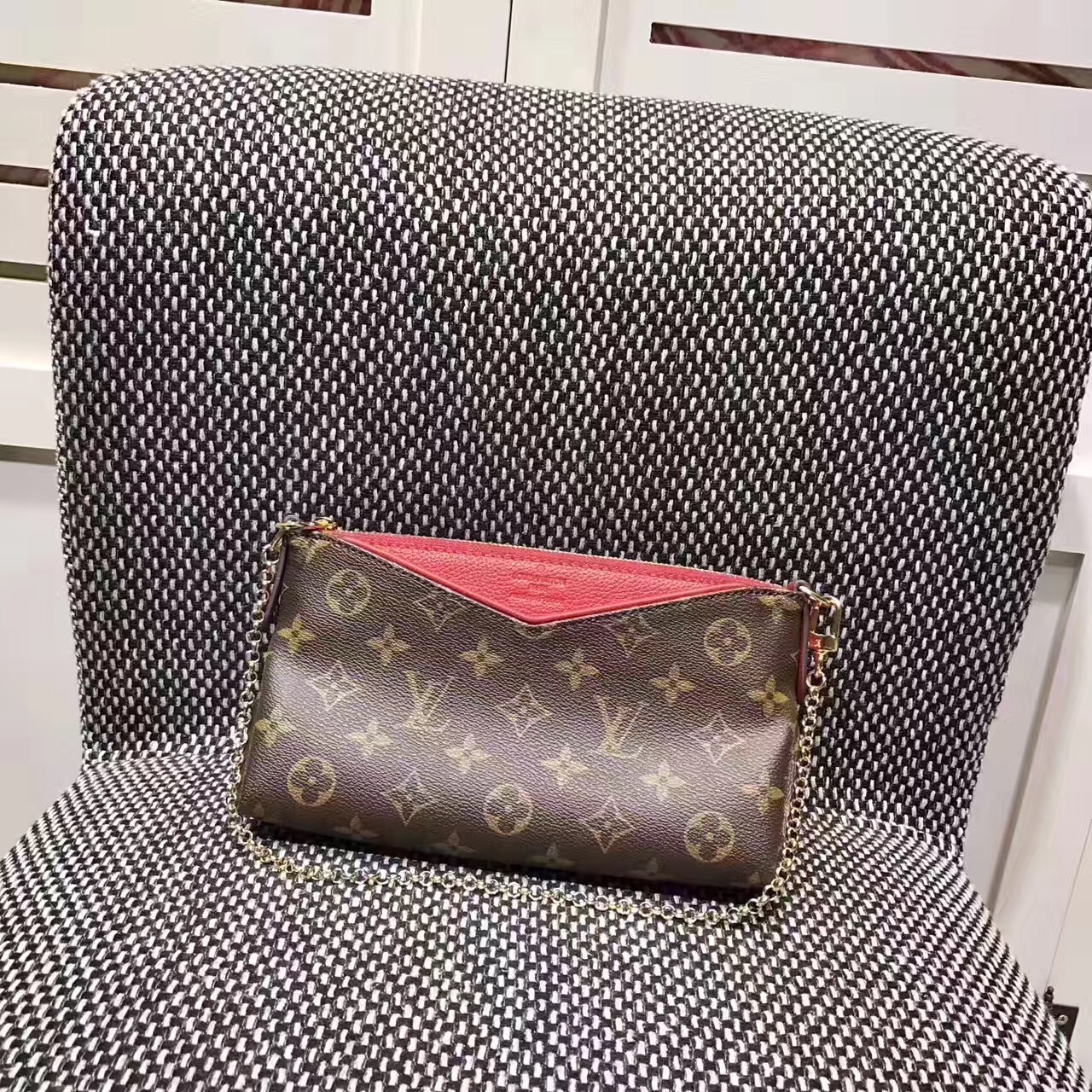 LV PALLAS CLUTH M41638