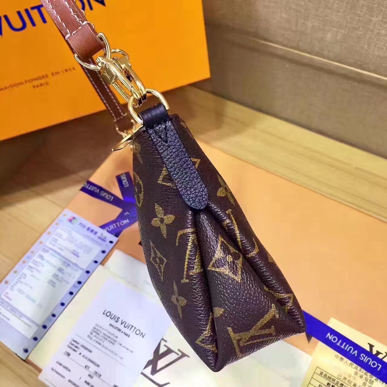 LV PALLAS CLUTH M41638