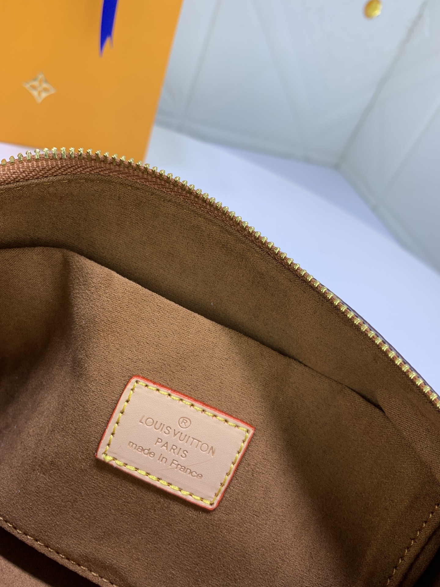 LV PALLS CLUTH M41638