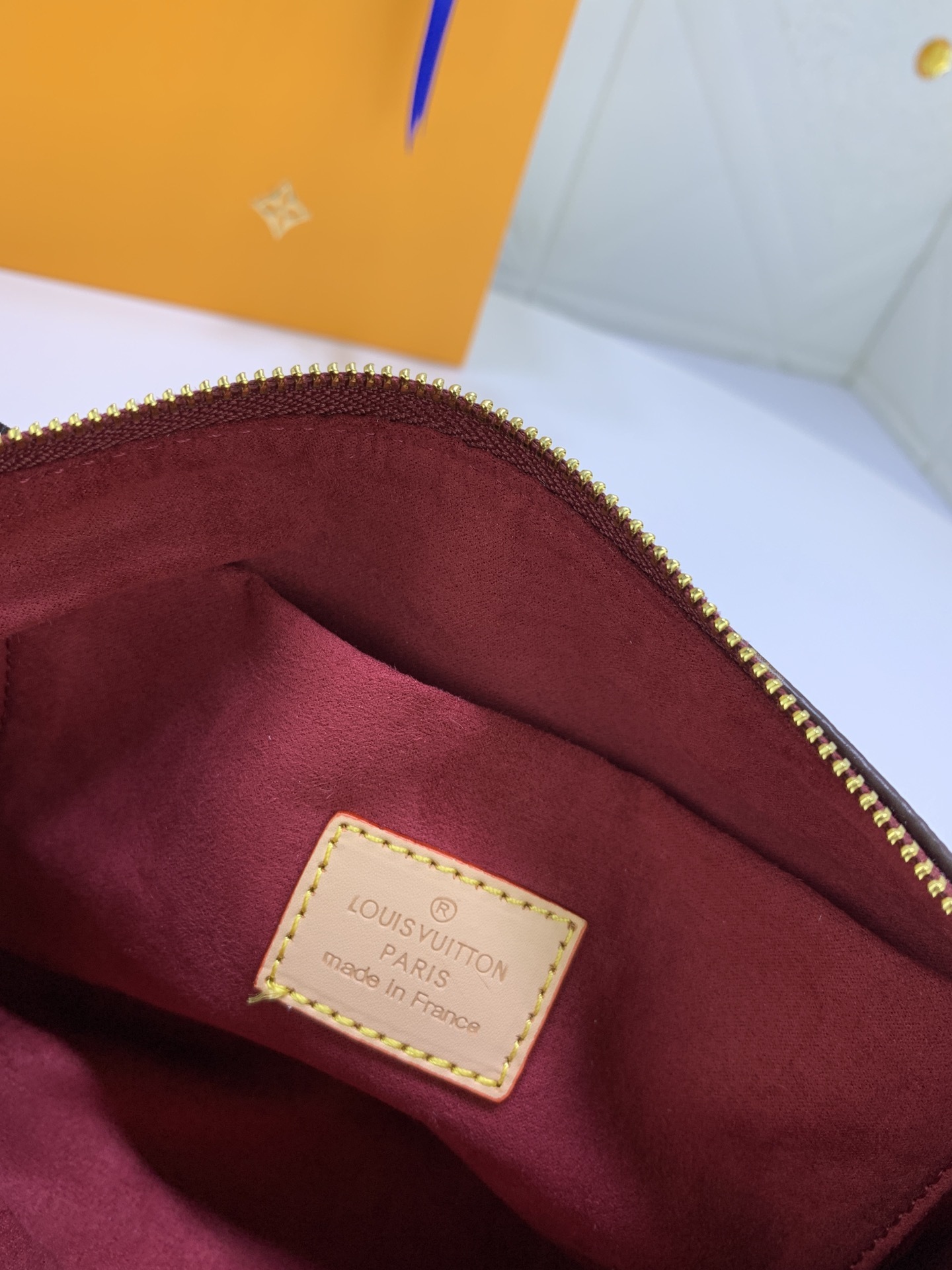 LV PALLS CLUTH M41638