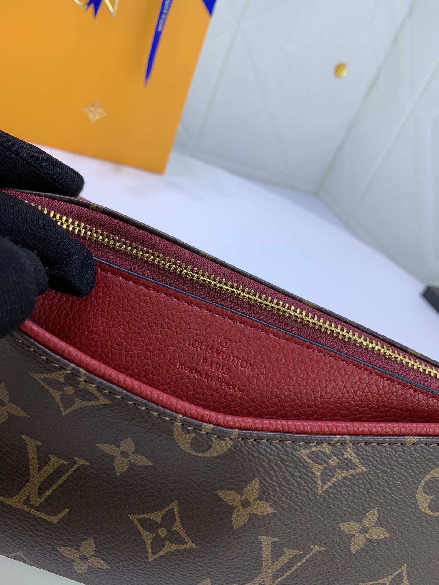 LV PALLS CLUTH M41638
