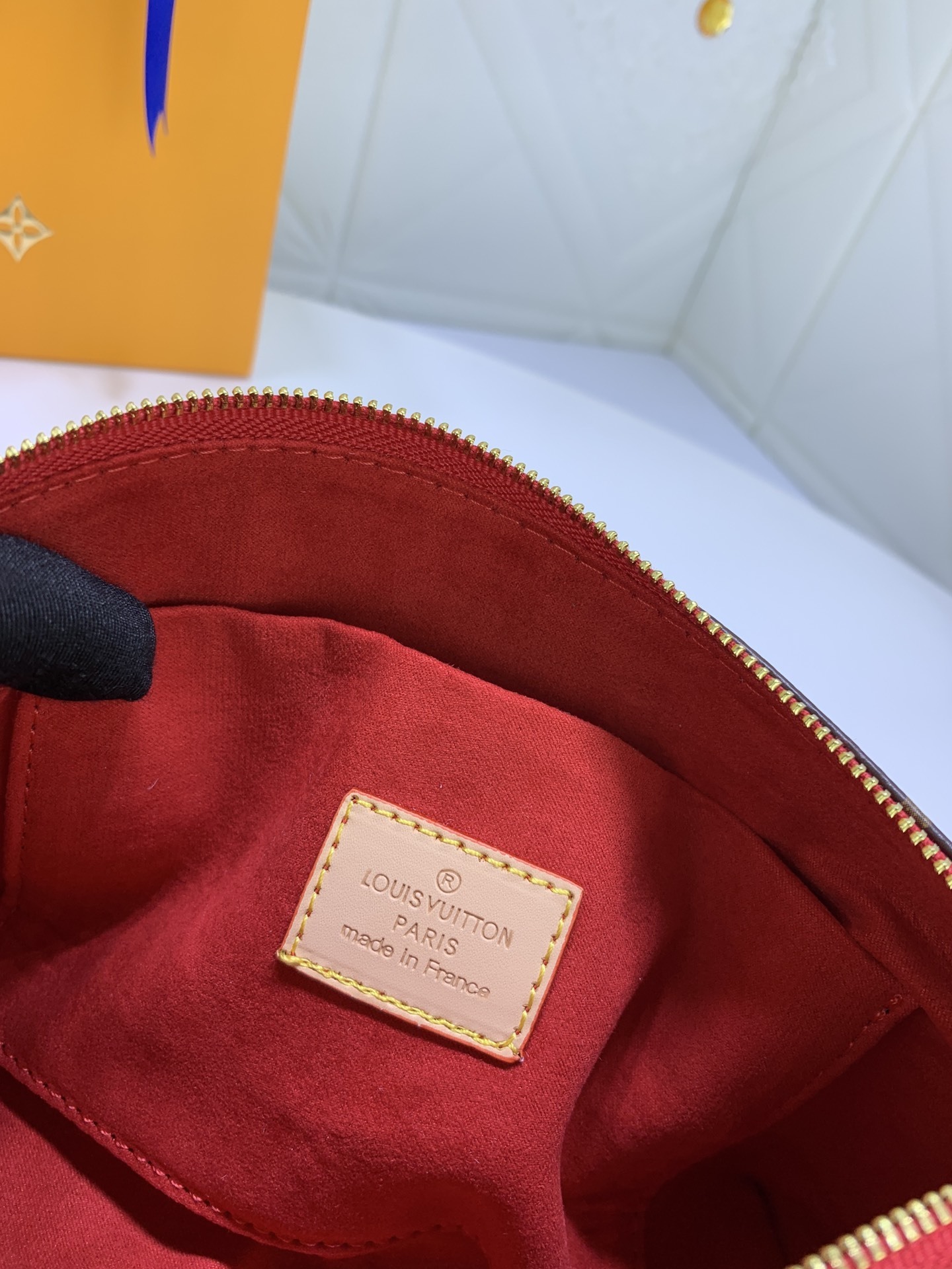 LV PALLS CLUTH M41638