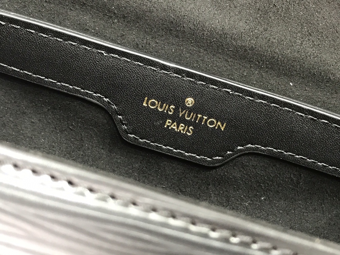 LV PAPILLON TRUNK M58655 