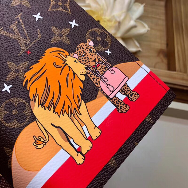 LV PASSPORT COVER M63486