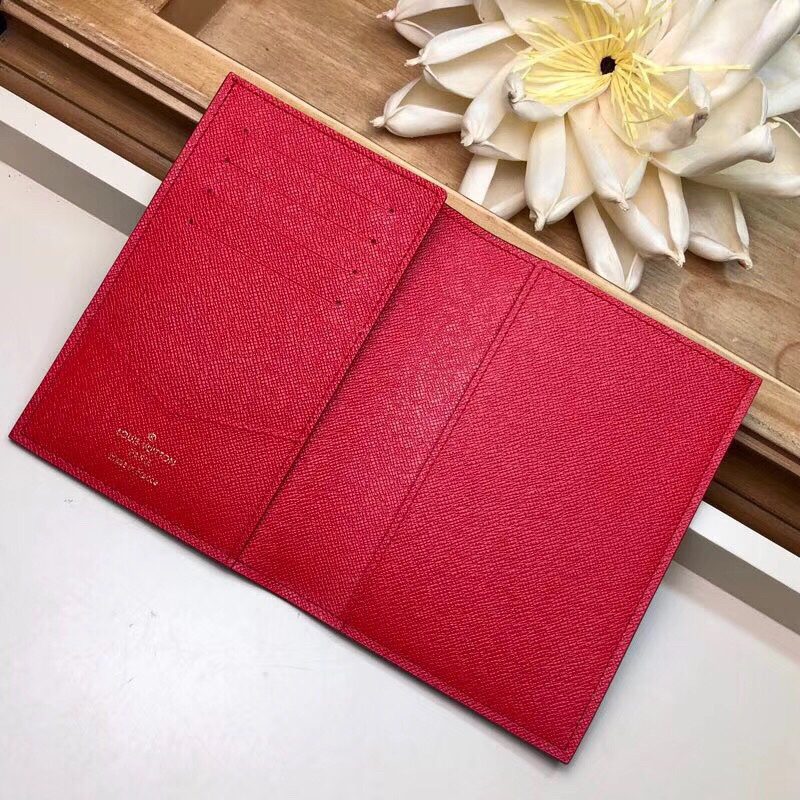 LV PASSPORT COVER M63486