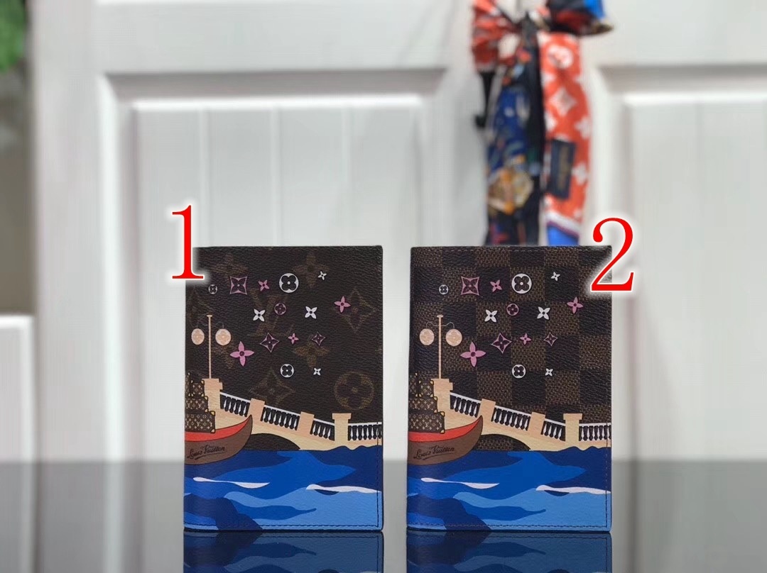 LV PASSPORT COVER M64411