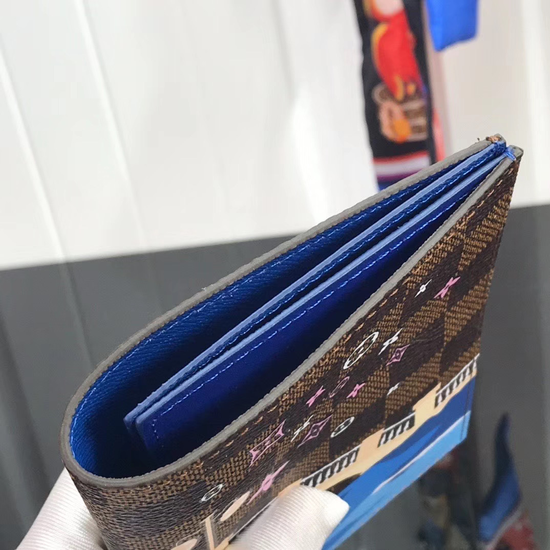 LV PASSPORT COVER M64411