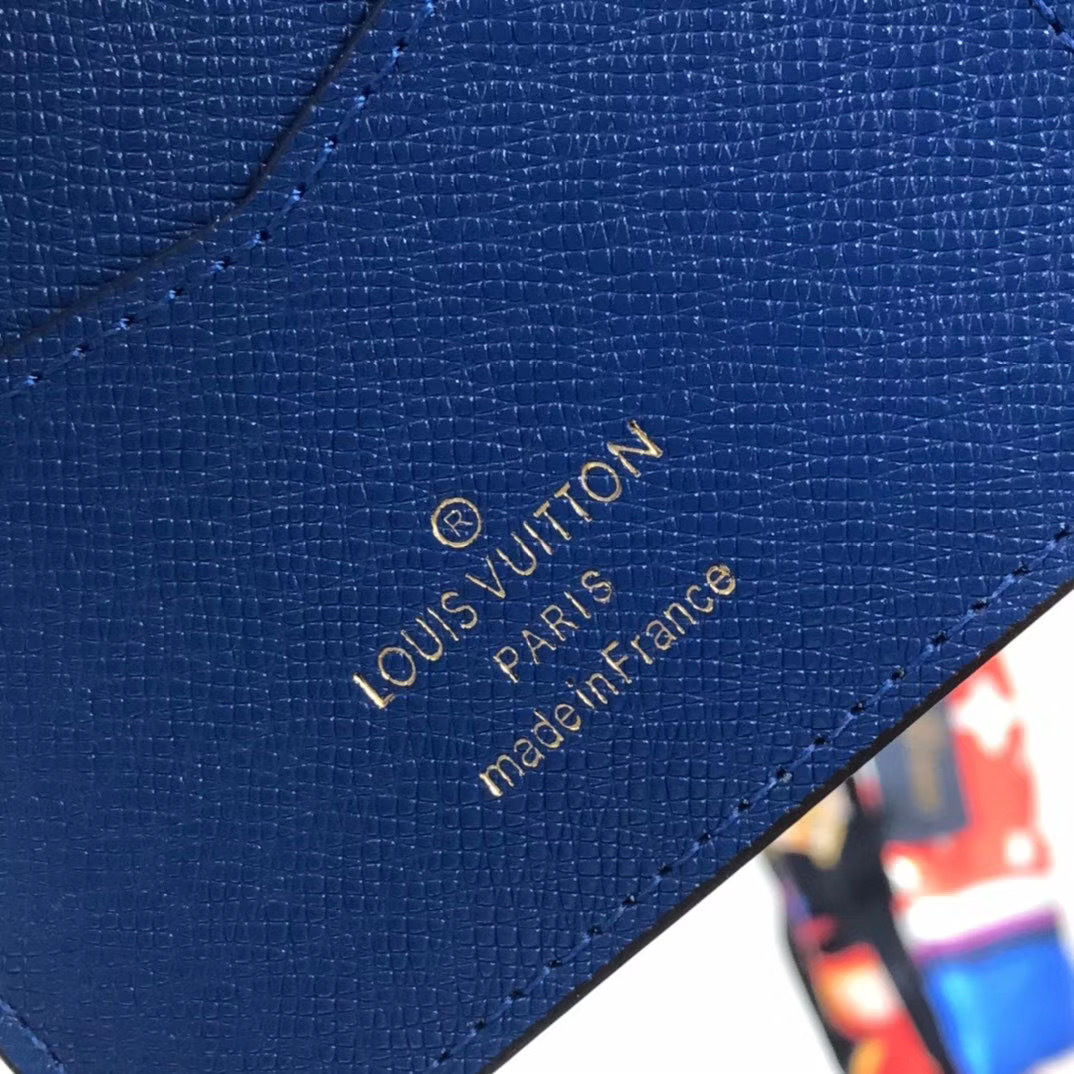 LV PASSPORT COVER M64411