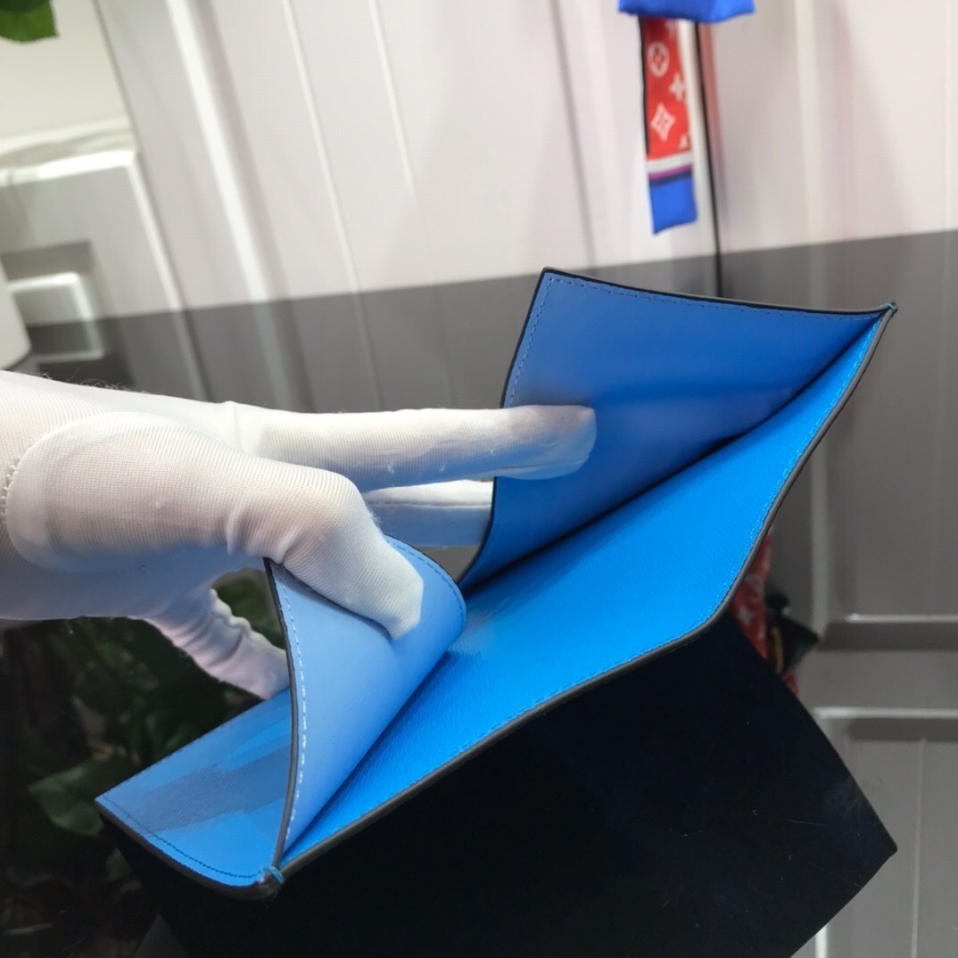 LV PASSPORT COVER M64502 