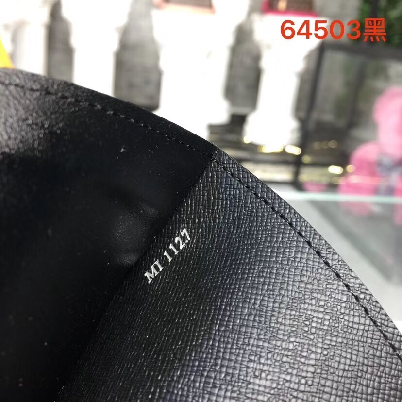 LV PASSPORT COVER M64503