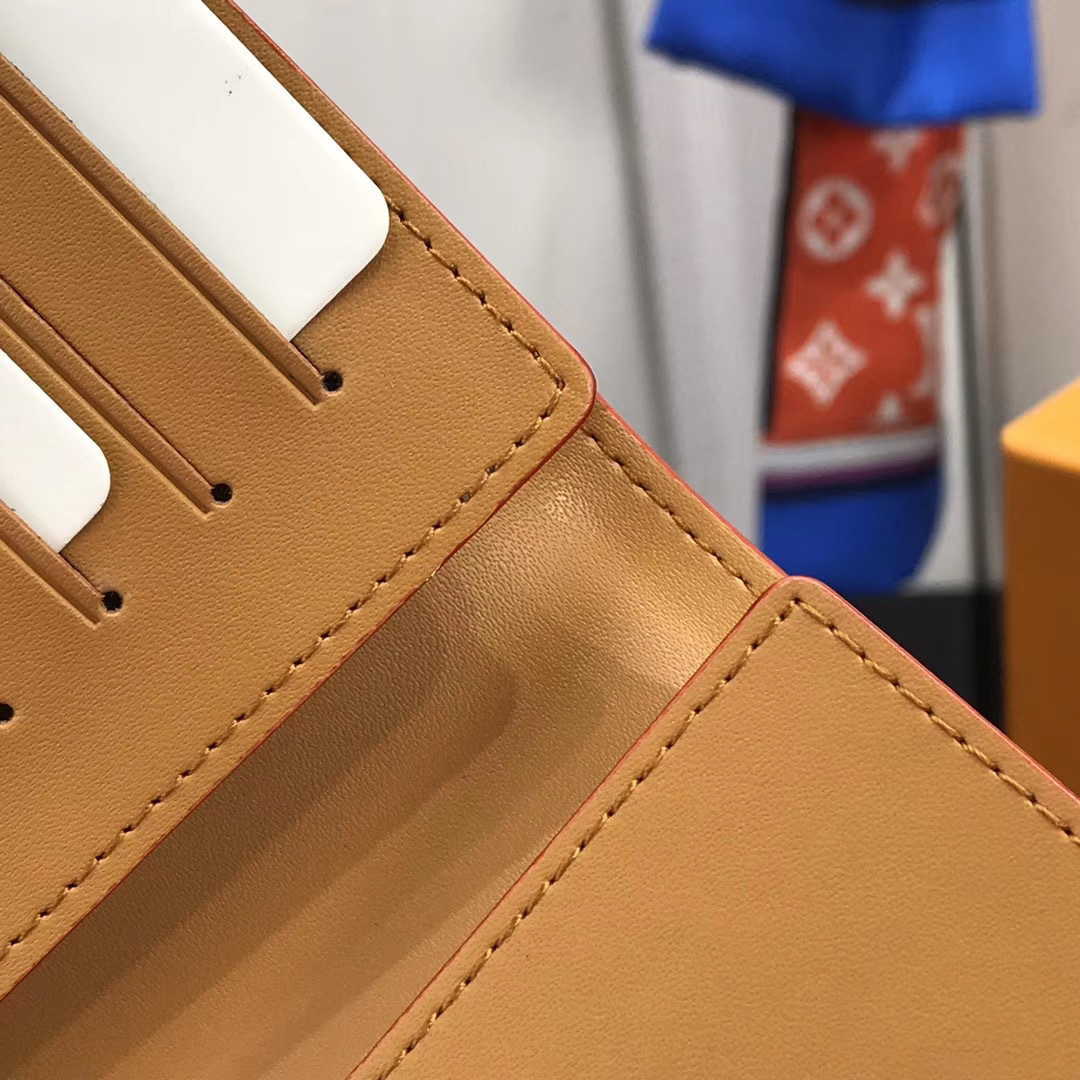 LV PASSPORT COVER M68906