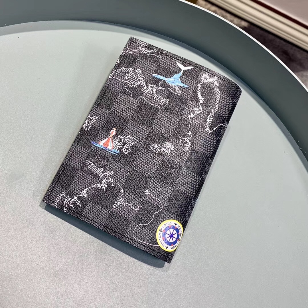 LV PASSPORT COVER N64411