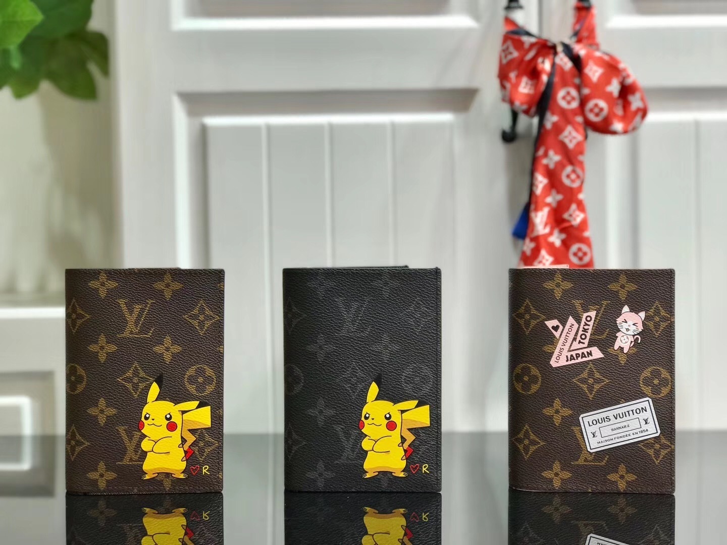 LV PASSPORT COVER N64411PQ