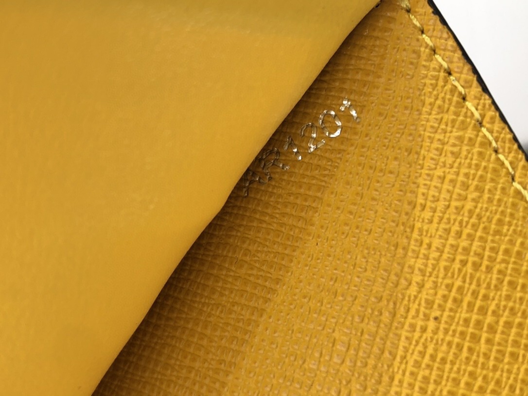 LV PASSPORT COVER N64604