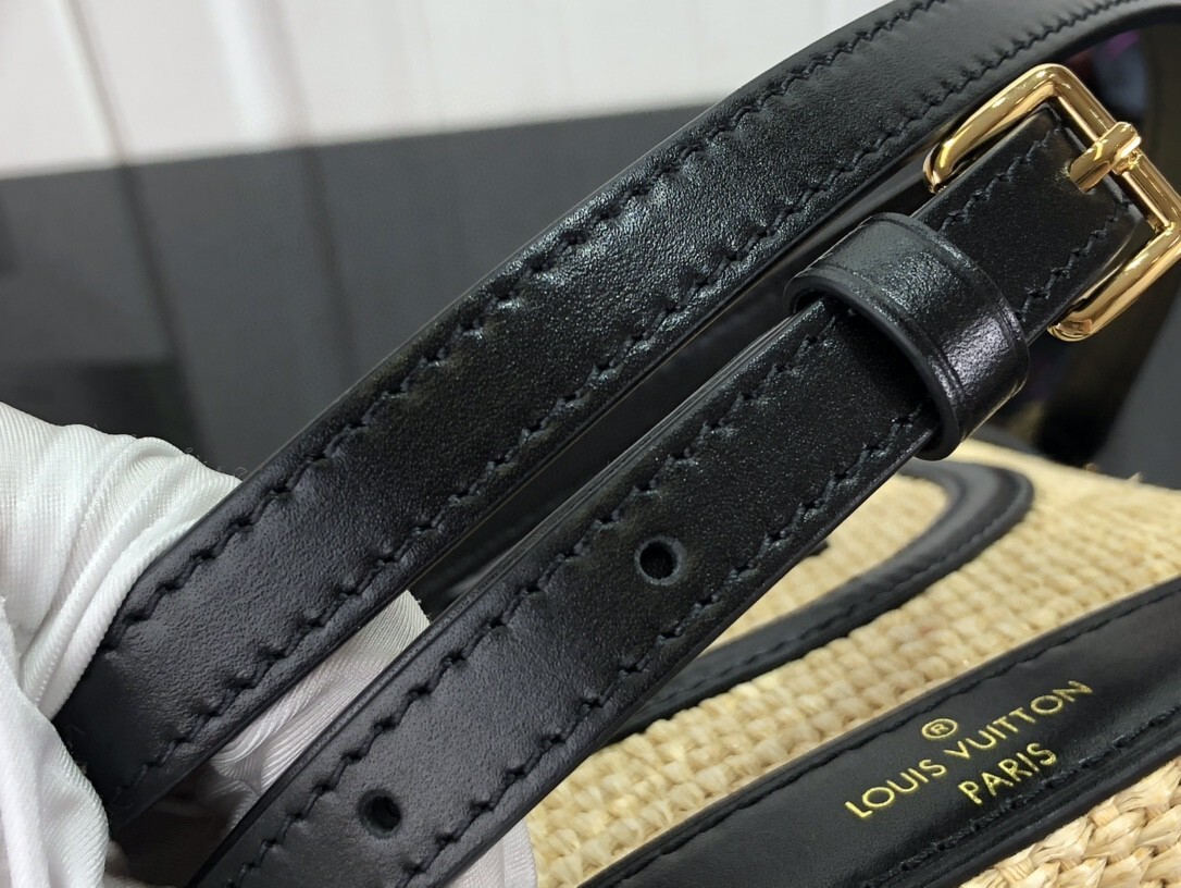 LV PETIT BUCKET M59962 