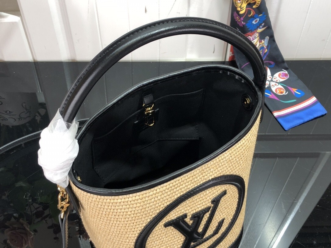 LV PETIT BUCKET M59962 