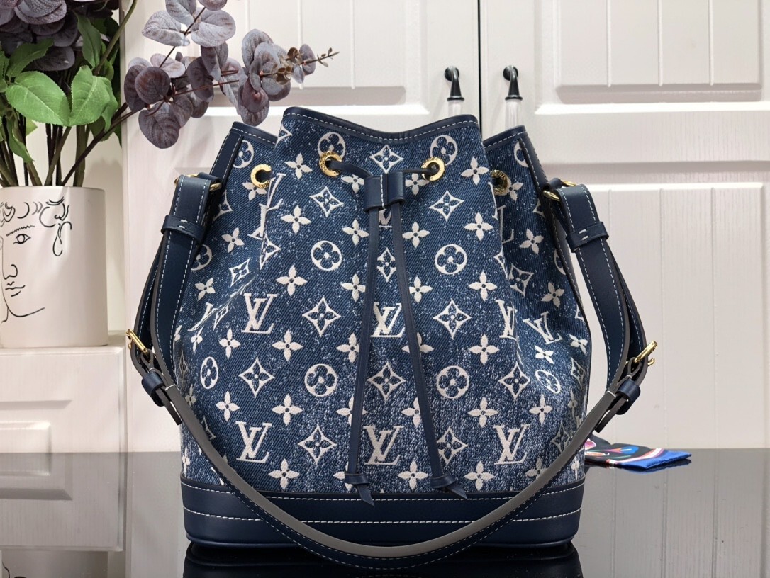 LV PETIT NOE BAG M59606