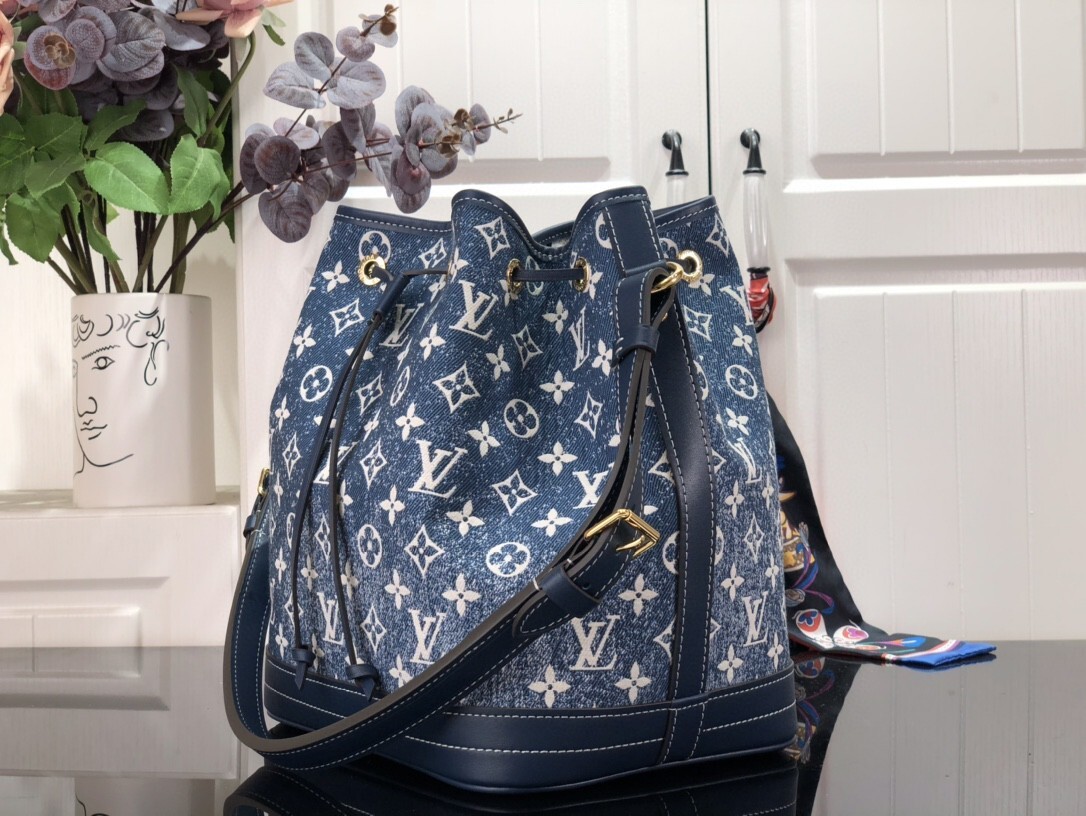 LV PETIT NOE BAG M59606