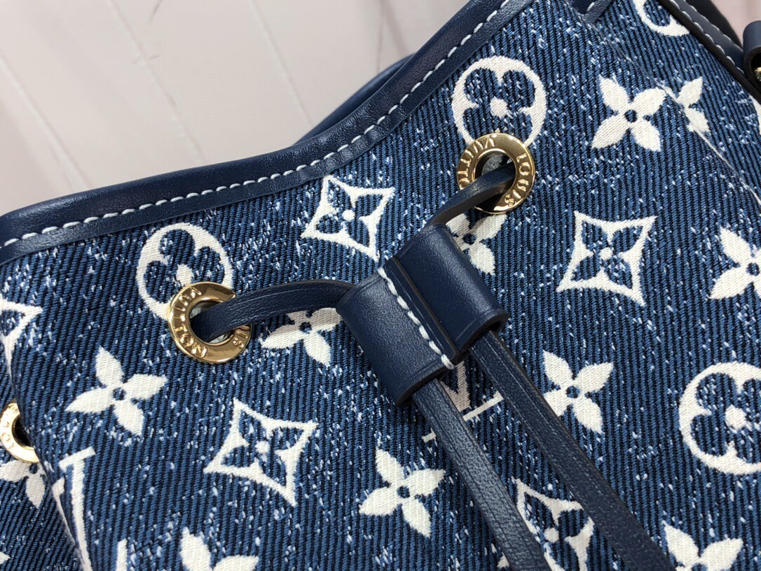 LV PETIT NOE BAG M59606