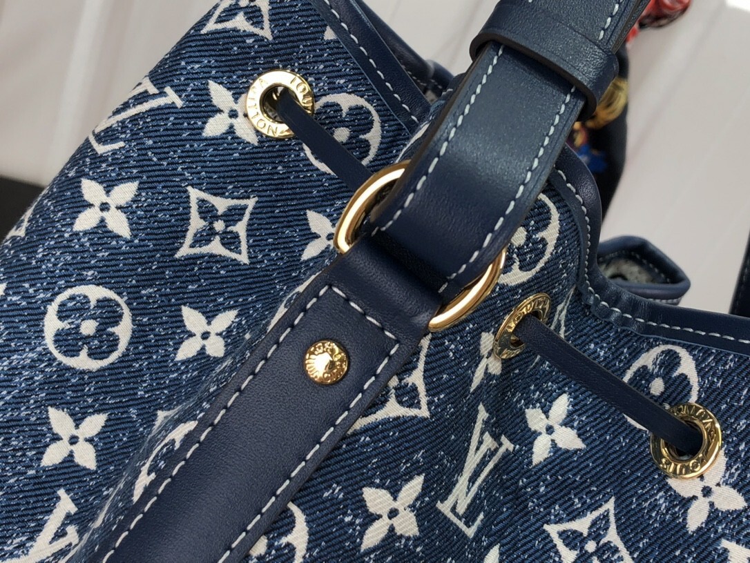 LV PETIT NOE BAG M59606