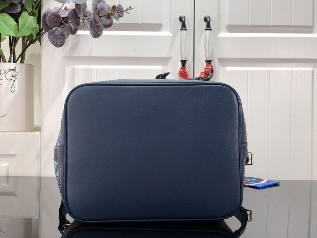 LV PETIT NOE BAG M59606