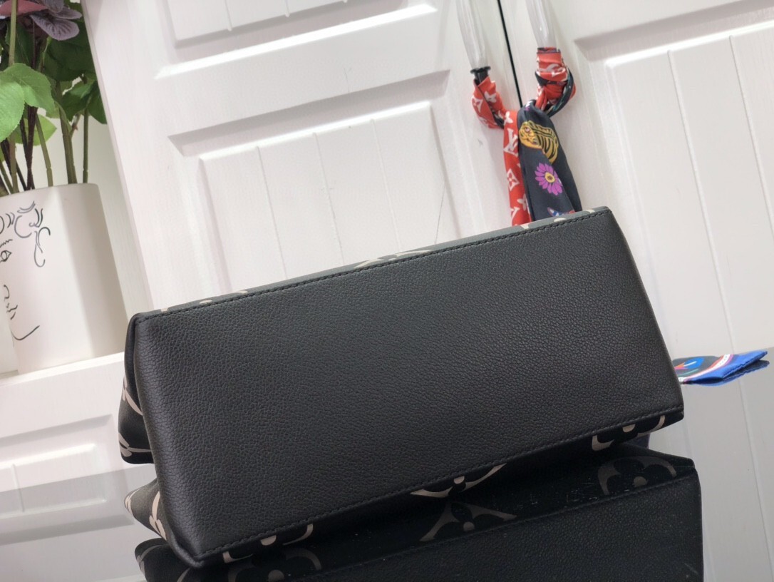 LV PETIT PALAIS M58913