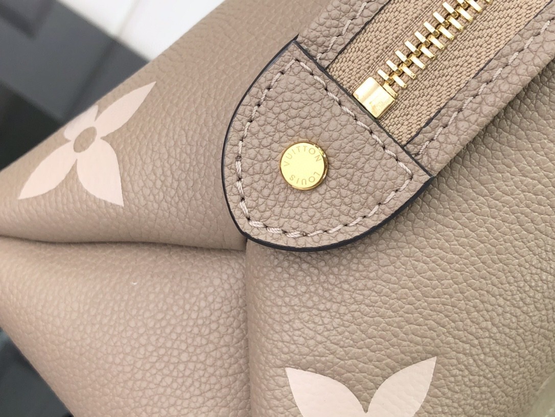 LV PETIT PALAIS M58913