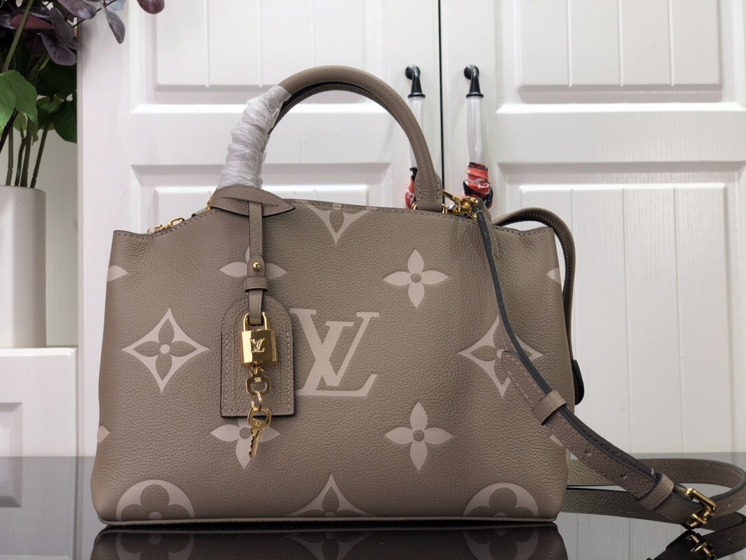 LV PETIT PALAIS M58913