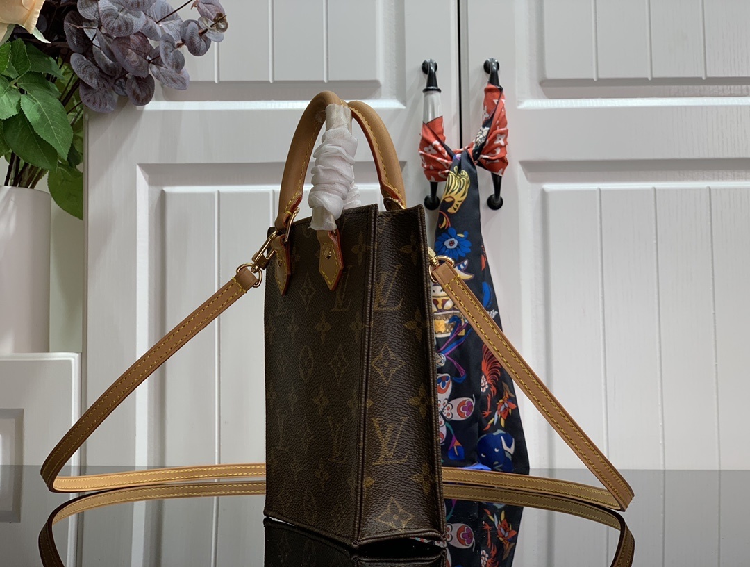 LV PETIT SAC PLAT M69442