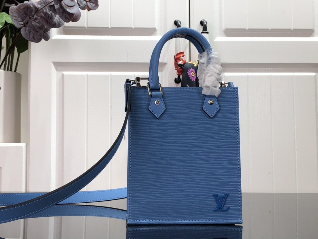 LV PETIT SAC PLAT M69575