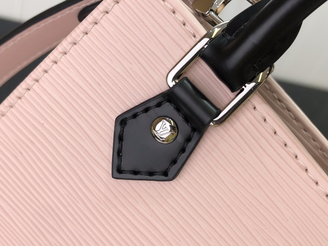 LV PETIT SAC PLAT M69575