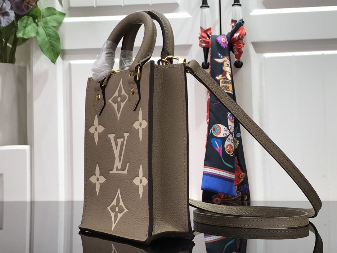 LV PETIT SAC PLAT M80449 