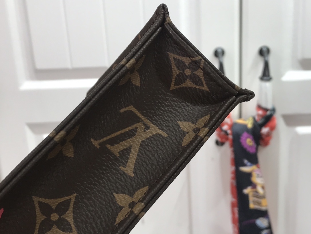 LV PETIT SAC PLAT M80839 
