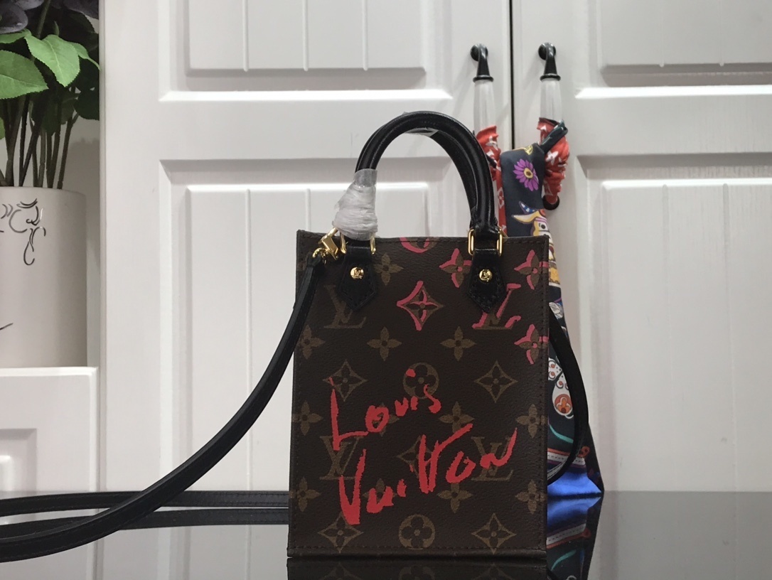 LV PETIT SAC PLAT M80839 