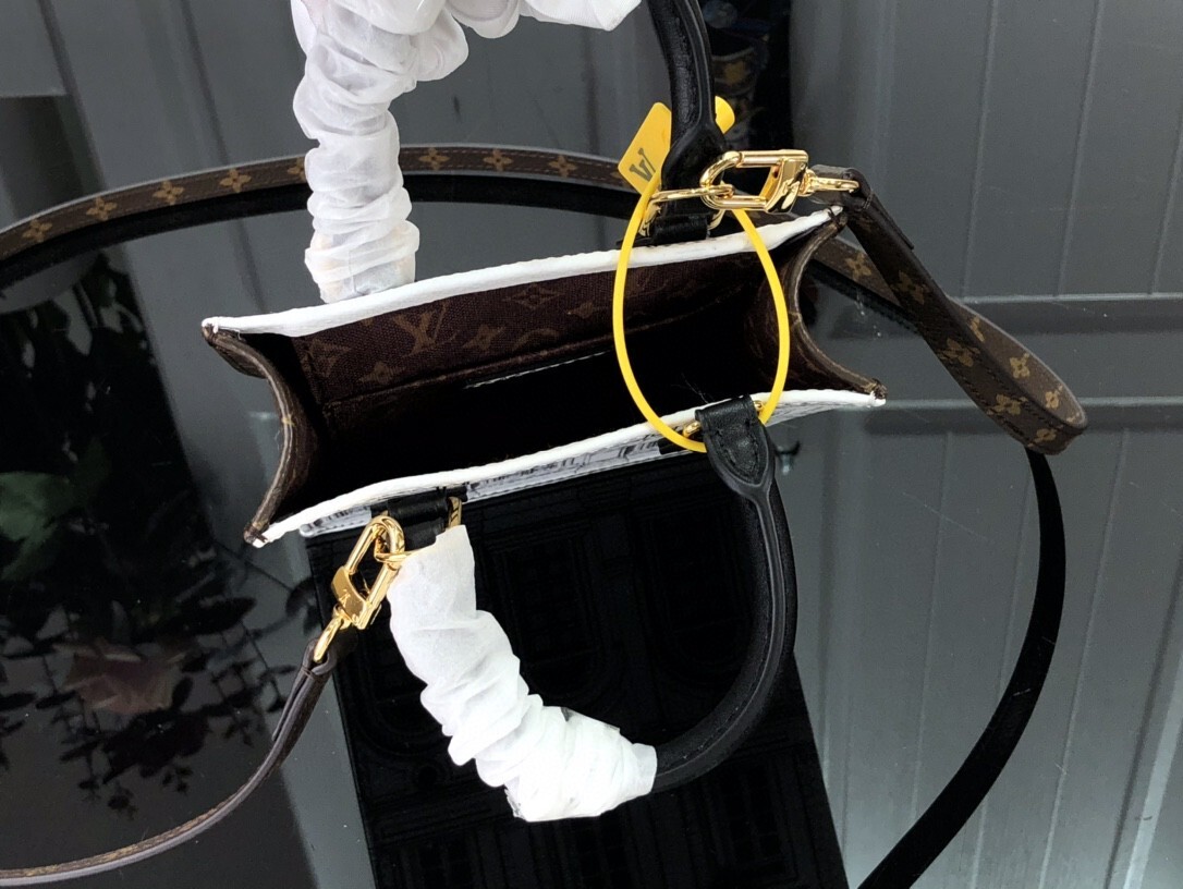 LV PETIT SAC PLAT M80991 