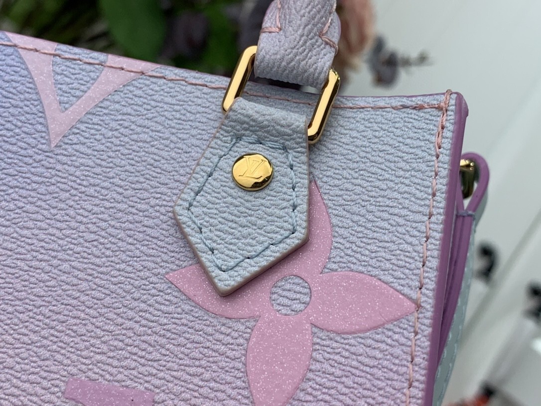 LV PETIT SAC PLAT M81341