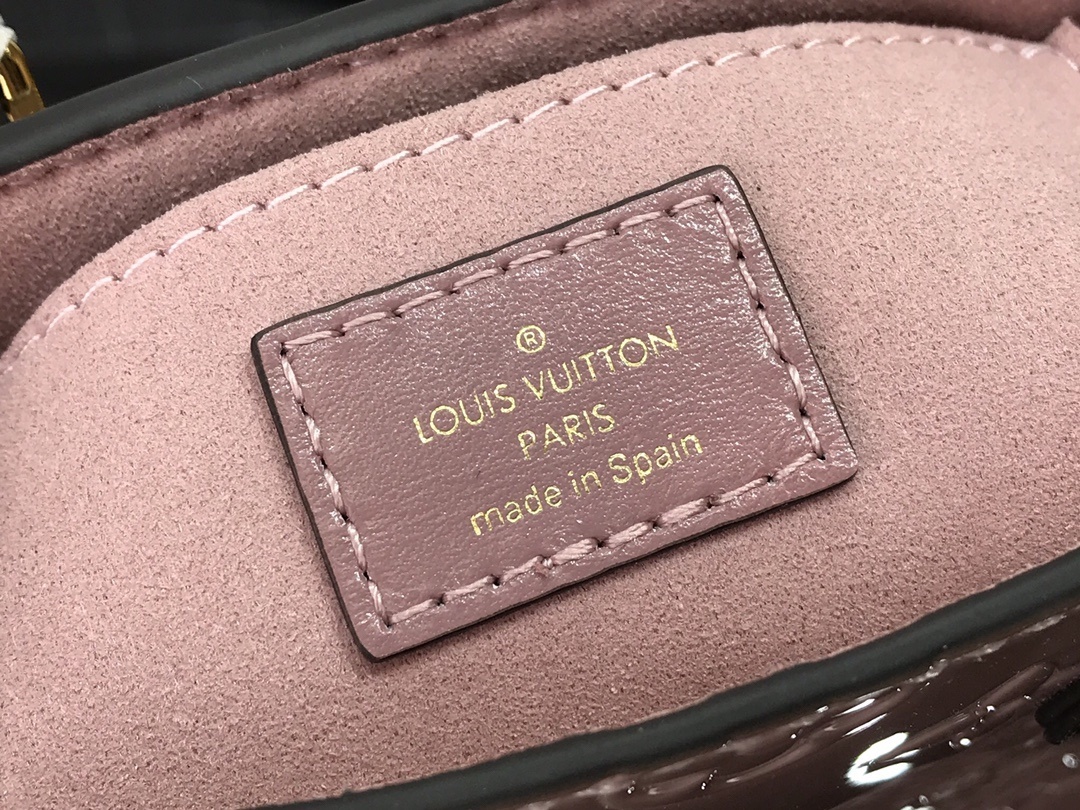 LV PETIT SAC PLAT M90564 