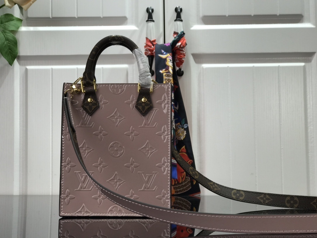 LV PETIT SAC PLAT M90564 