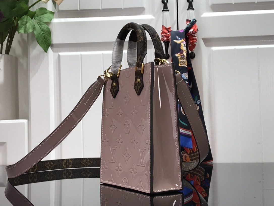 LV PETIT SAC PLAT M90564 