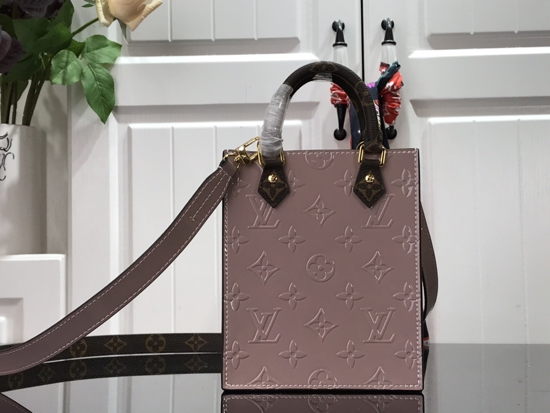 LV PETIT SAC PLAT M90564 