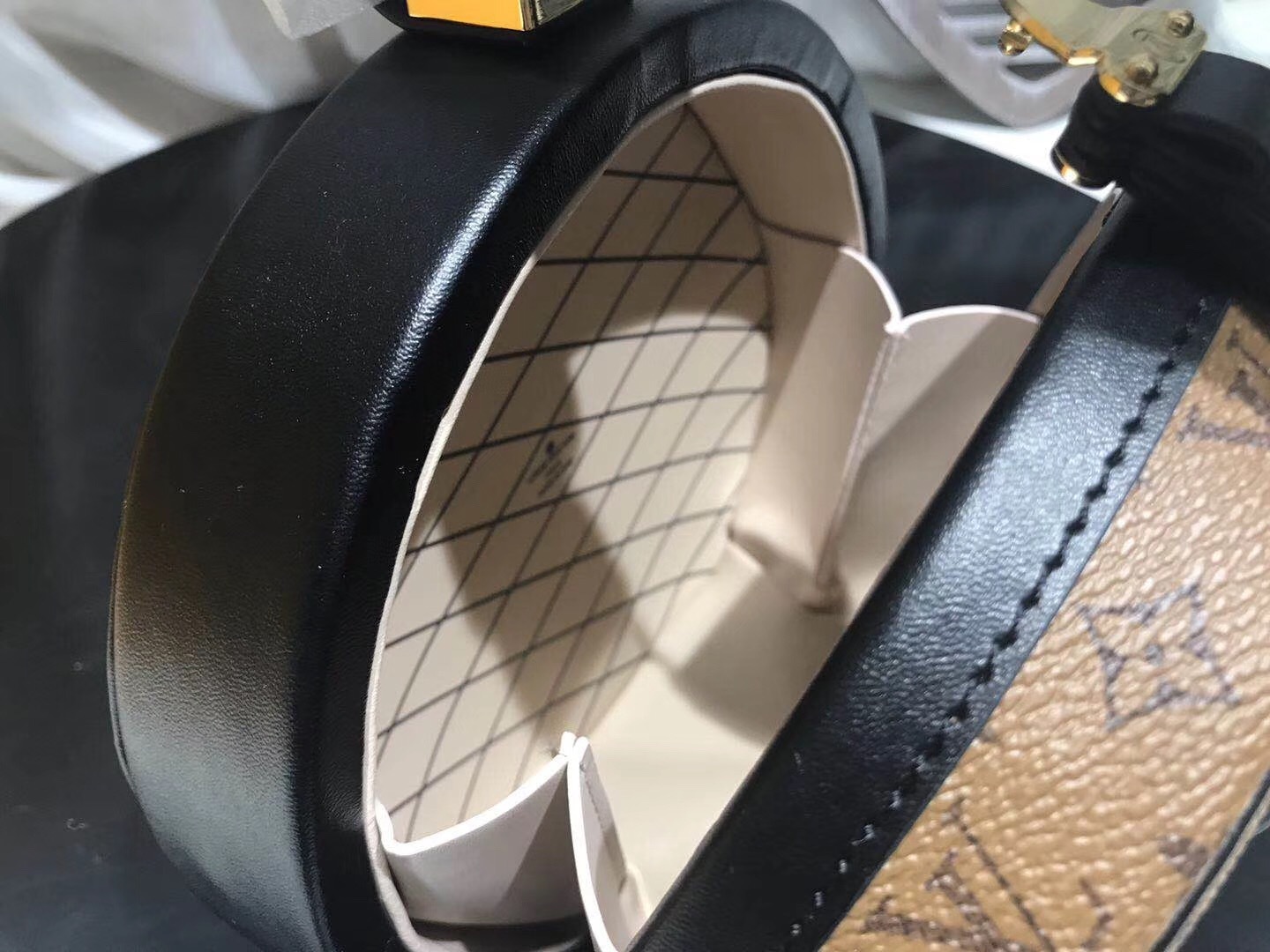 LV PETITE BOITE CHAPEAU BAG M43514