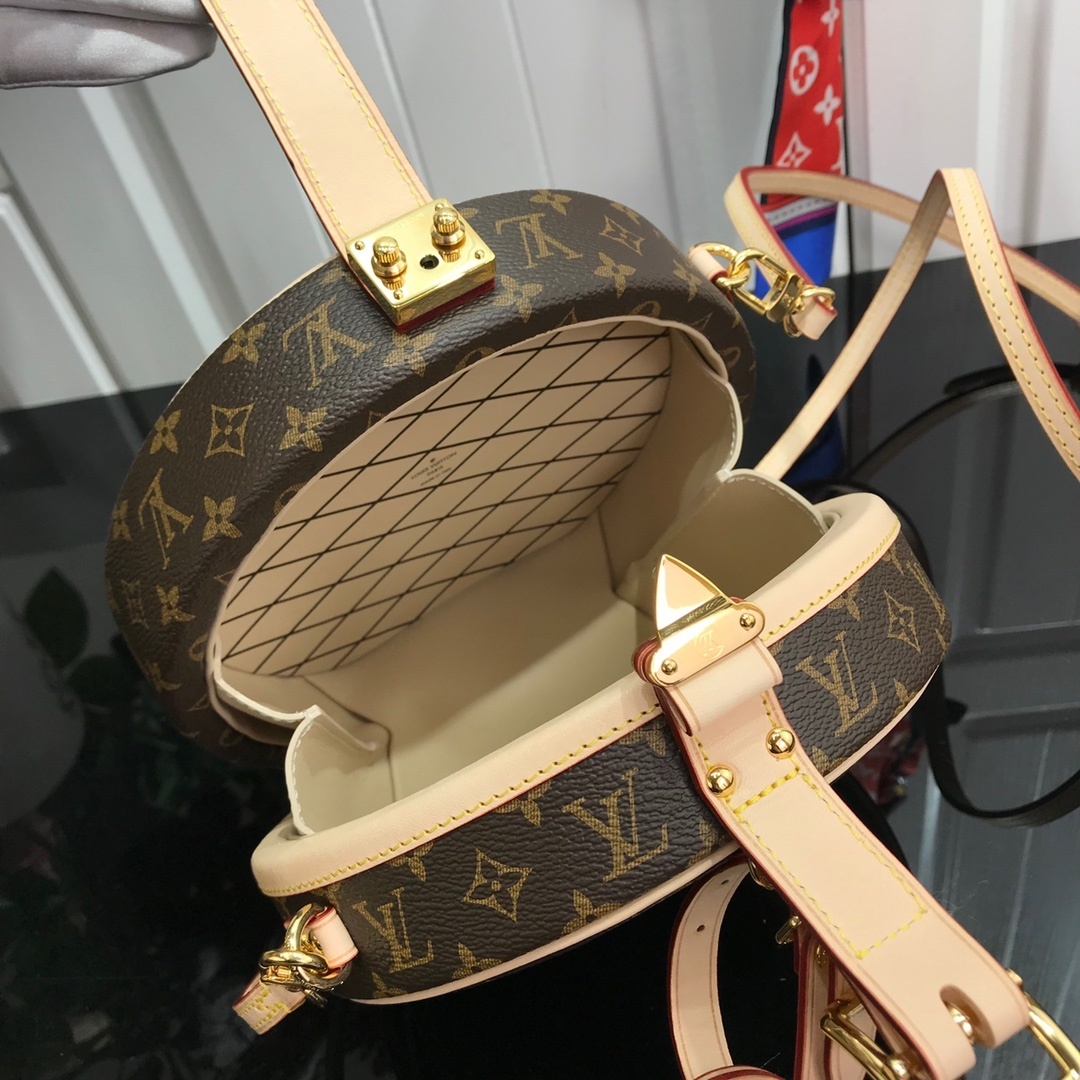 LV PETITE BOITE CHAPEAU M43514